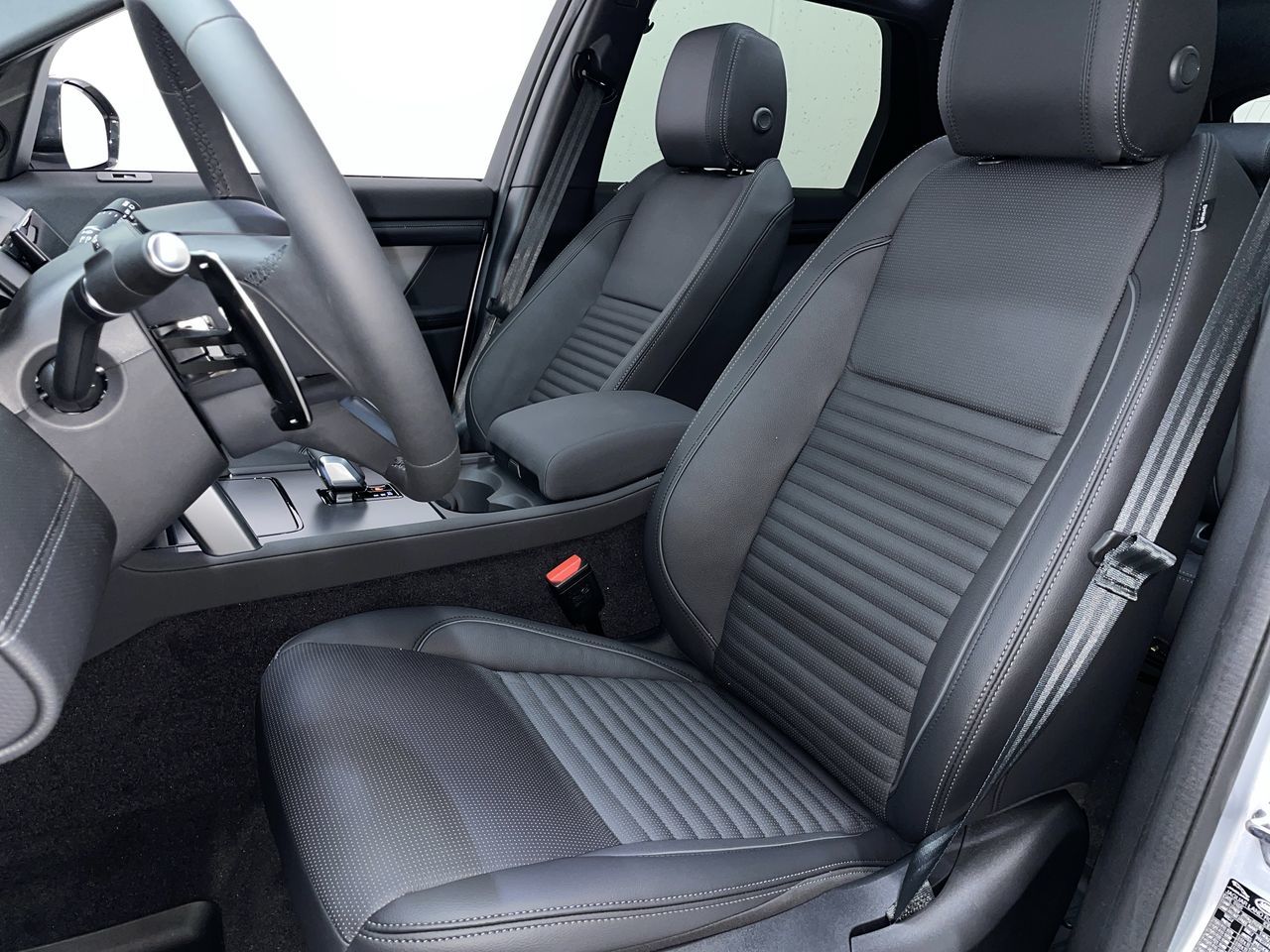 2026 Land Rover Discovery Sport