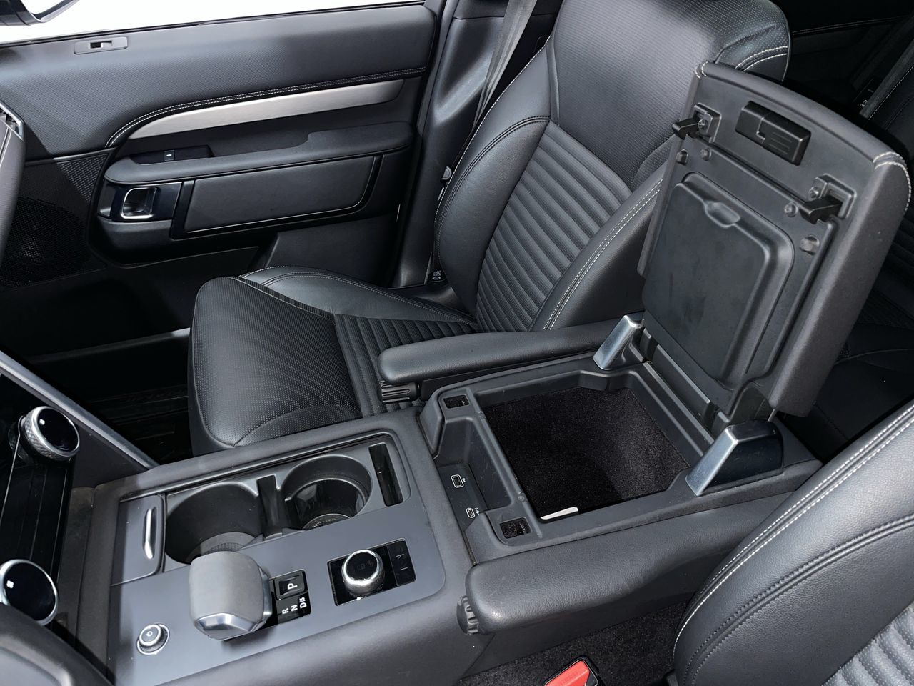 2023 Land Rover Discovery