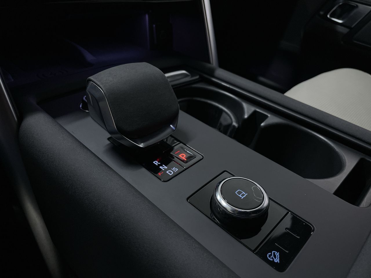 2023 Land Rover Discovery