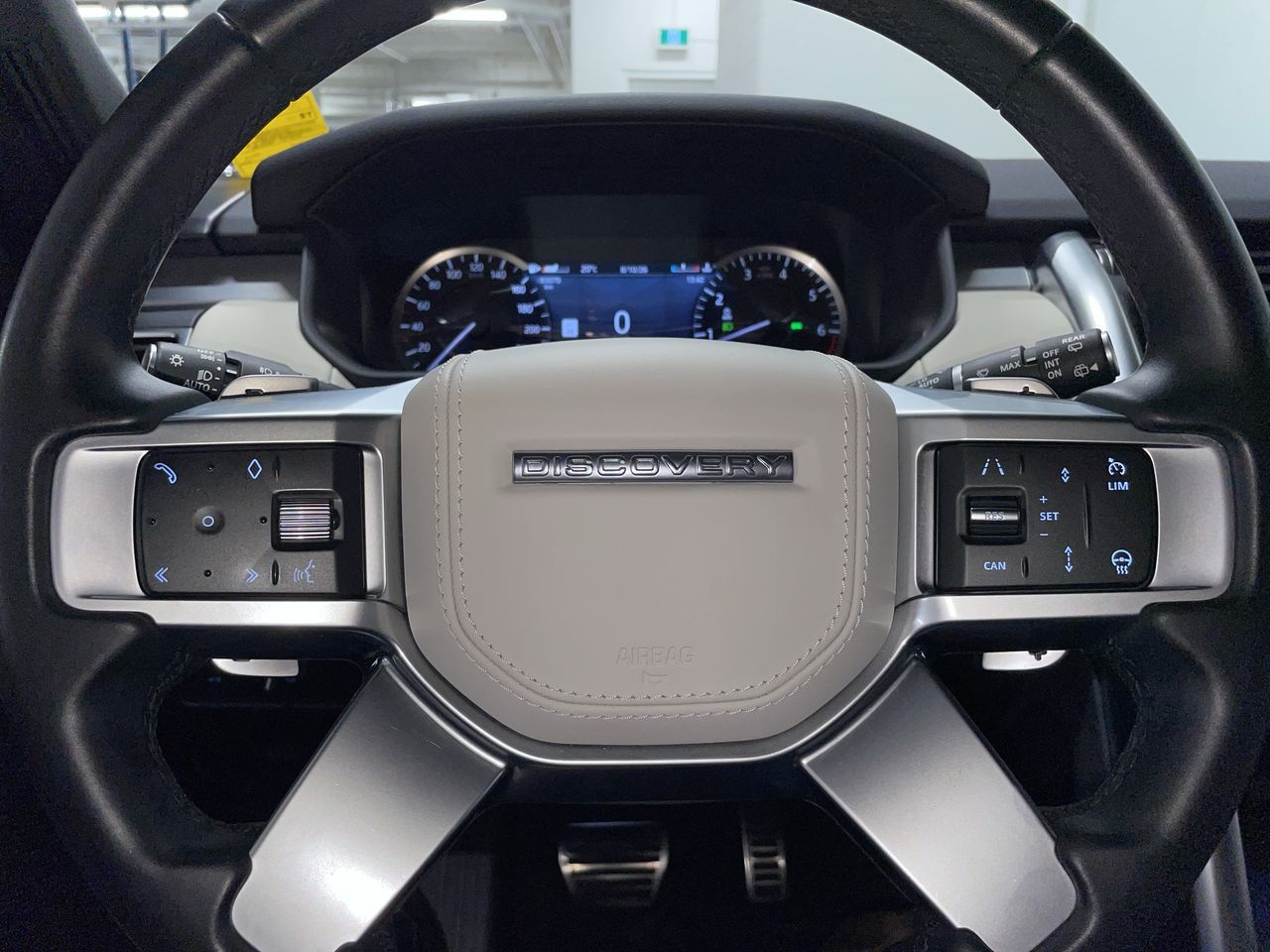 2023 Land Rover Discovery