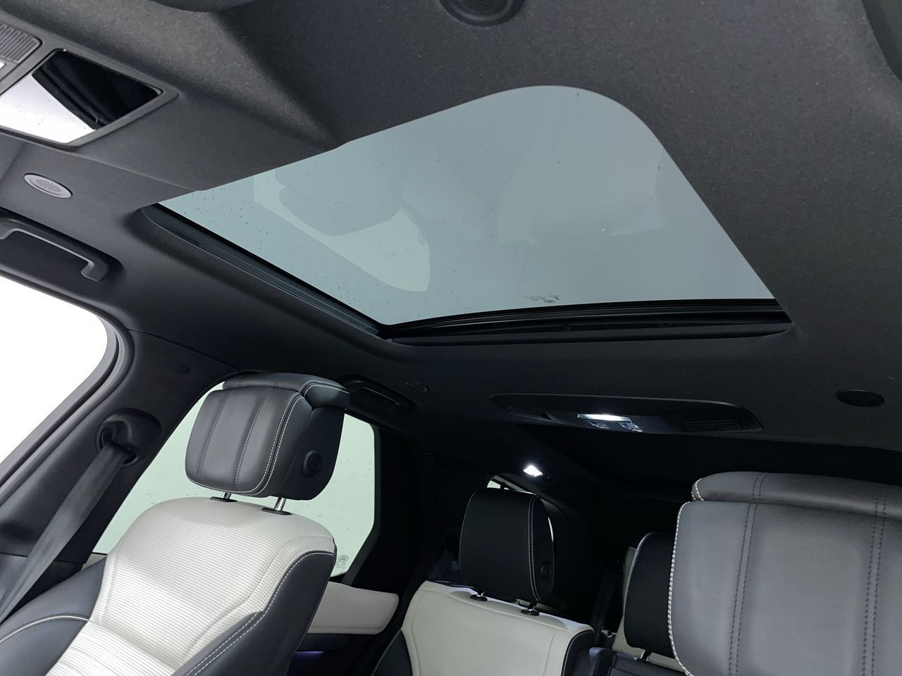 2023 Land Rover Discovery