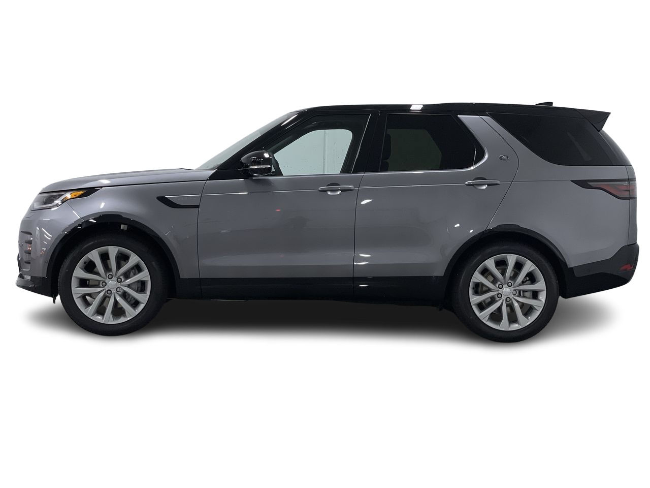 2025 Land Rover Discovery in Vancouver, British Columbia