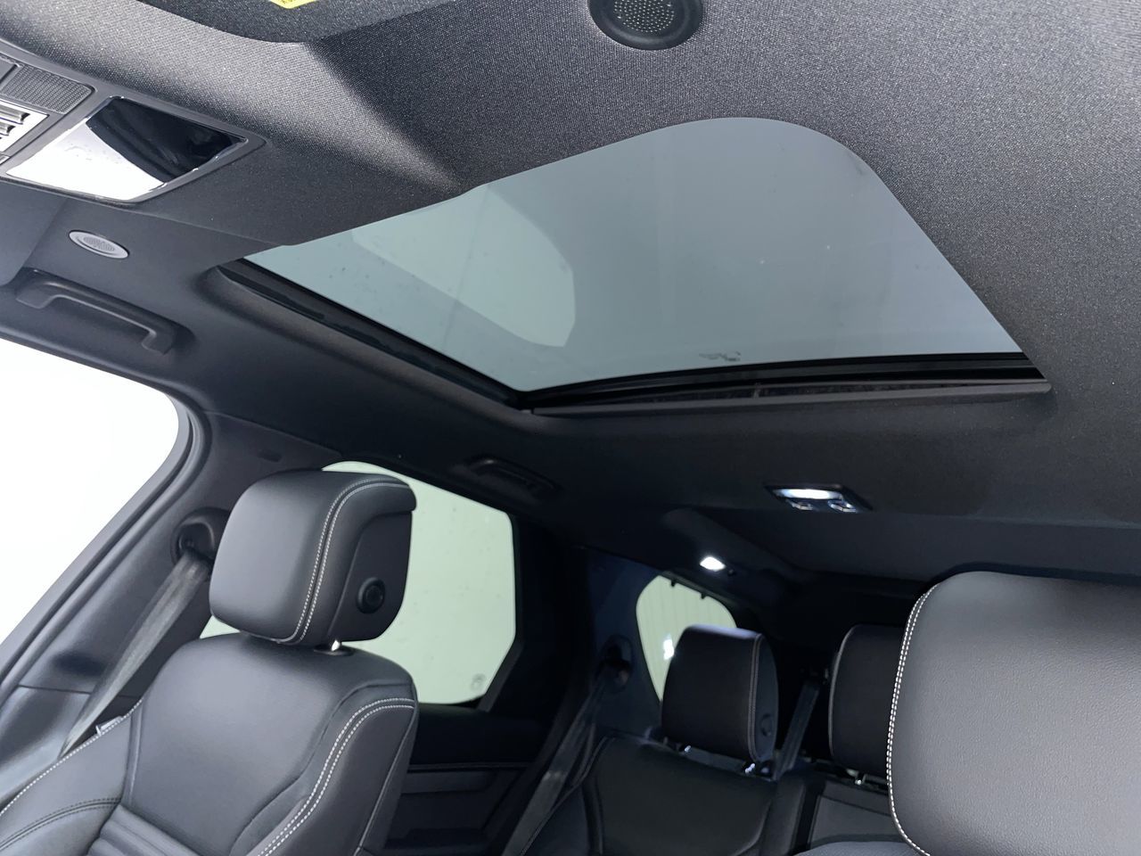 2025 Land Rover Discovery