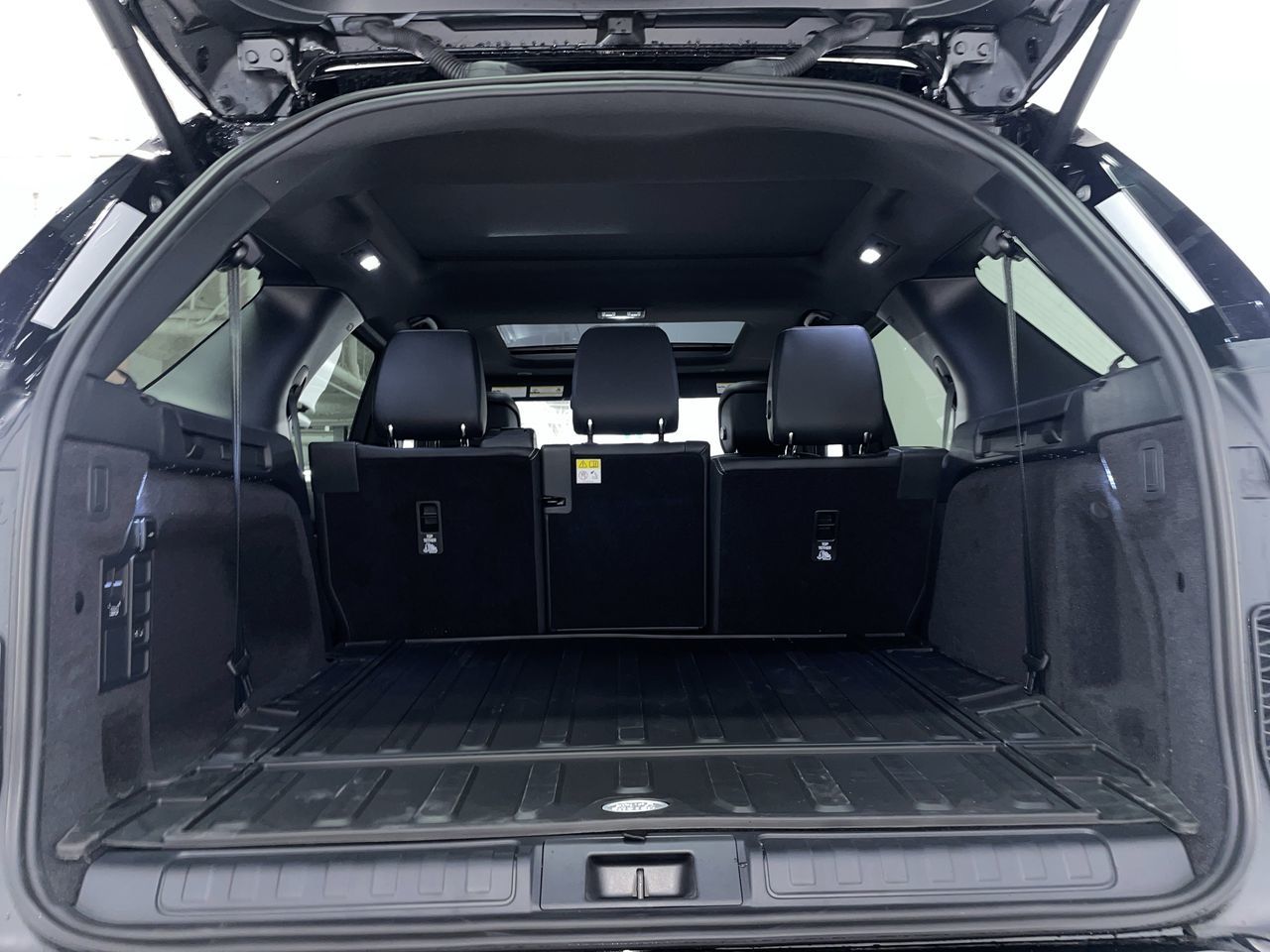 2025 Land Rover Discovery