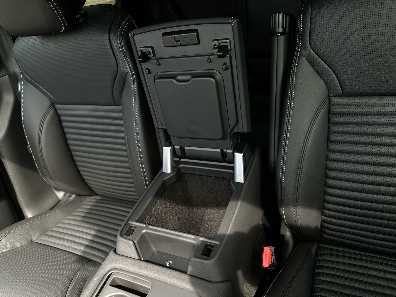 2026 Land Rover Discovery