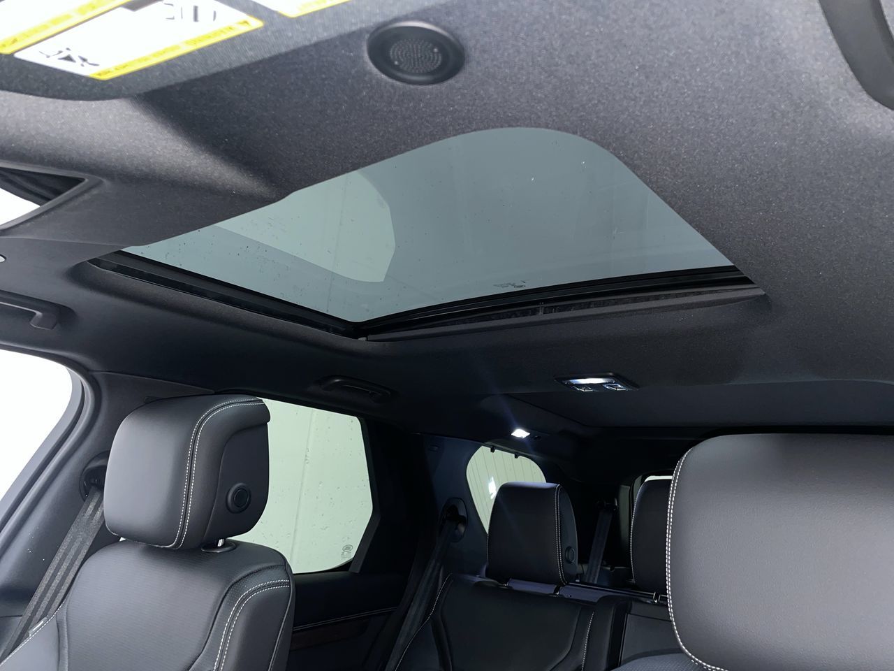 2026 Land Rover Discovery