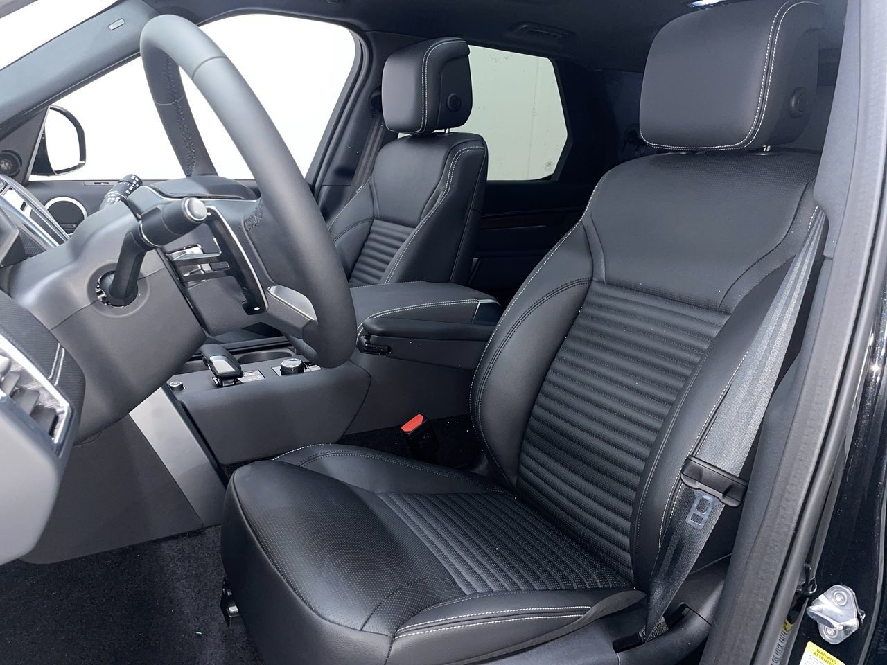 2026 Land Rover Discovery