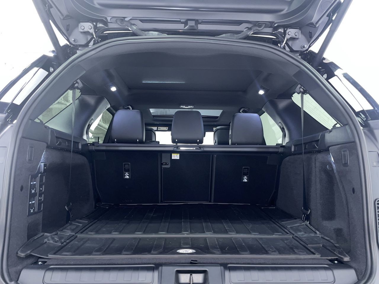 2026 Land Rover Discovery