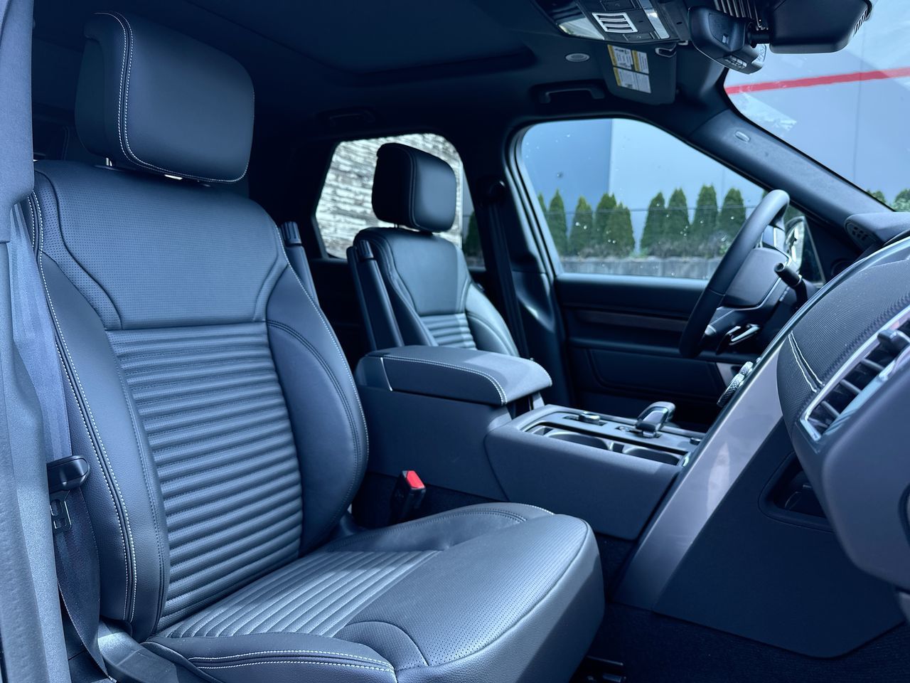2026 Land Rover Discovery