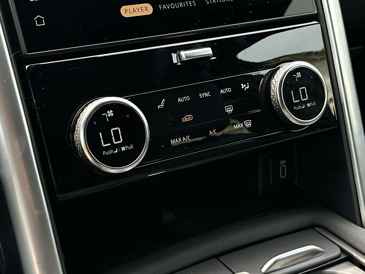 2026 Land Rover Discovery