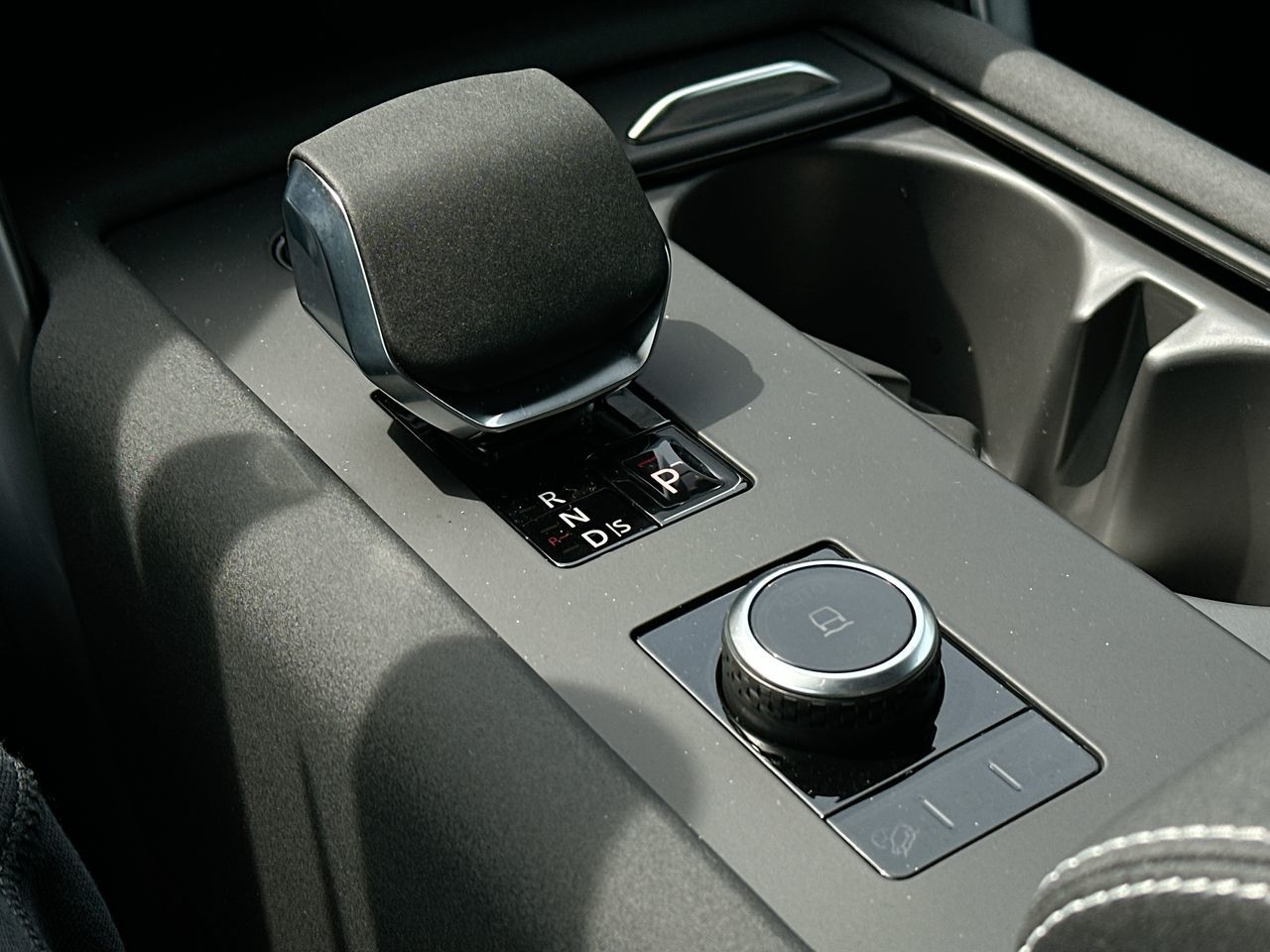2026 Land Rover Discovery