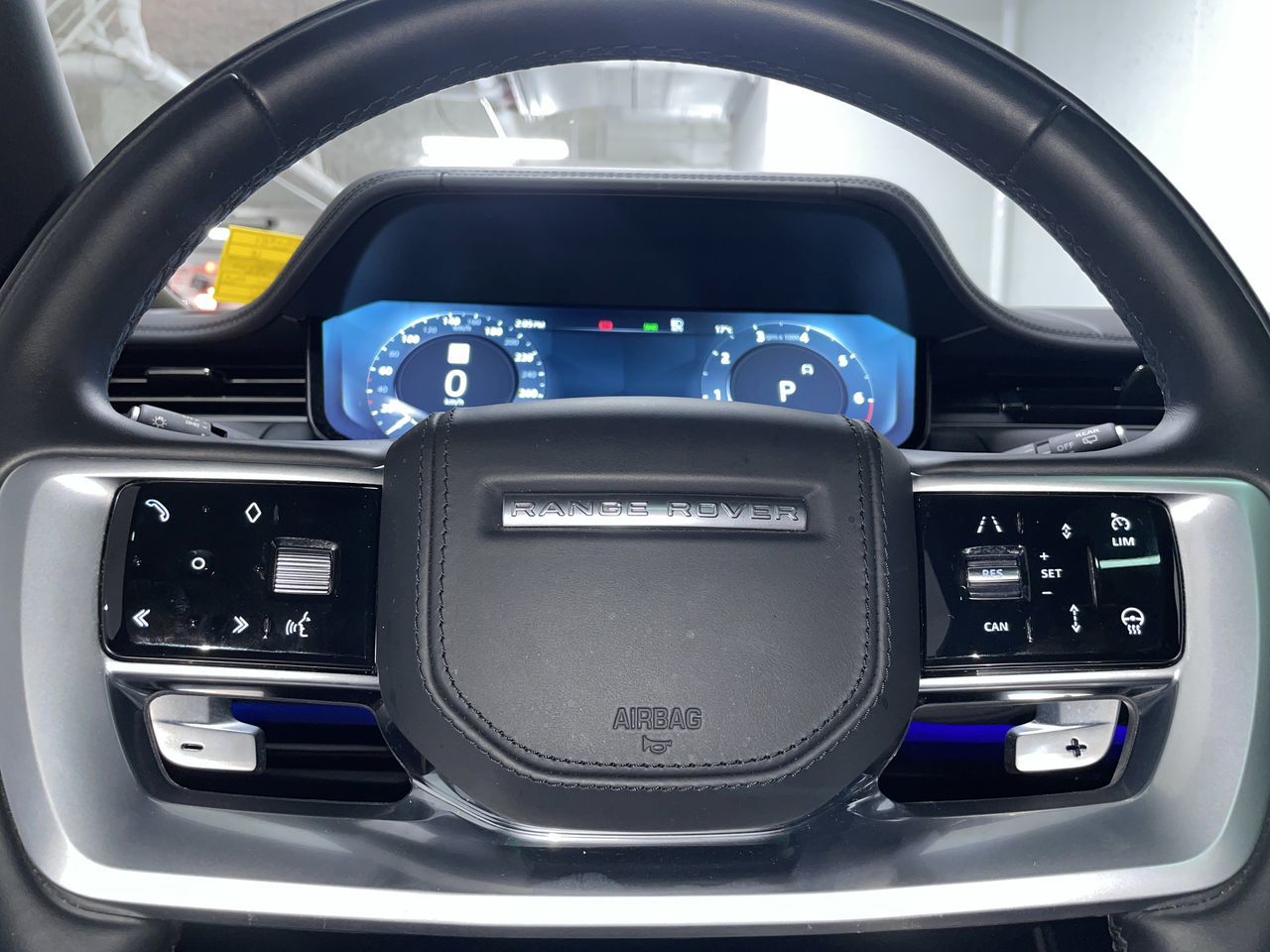 2023  New Range Rover