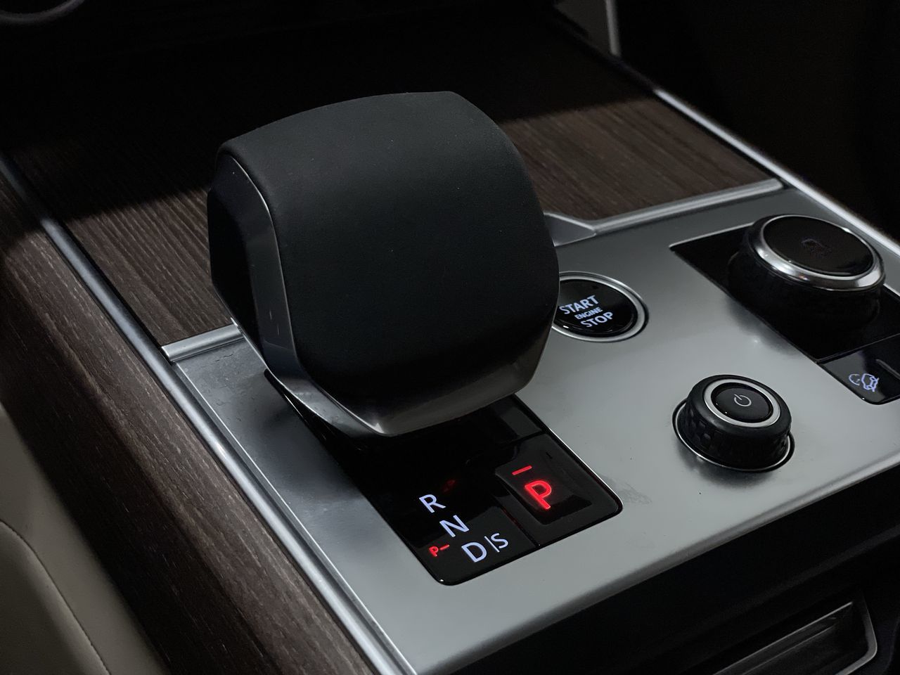 2023 Land Rover New Range Rover in Vancouver, British Columbia