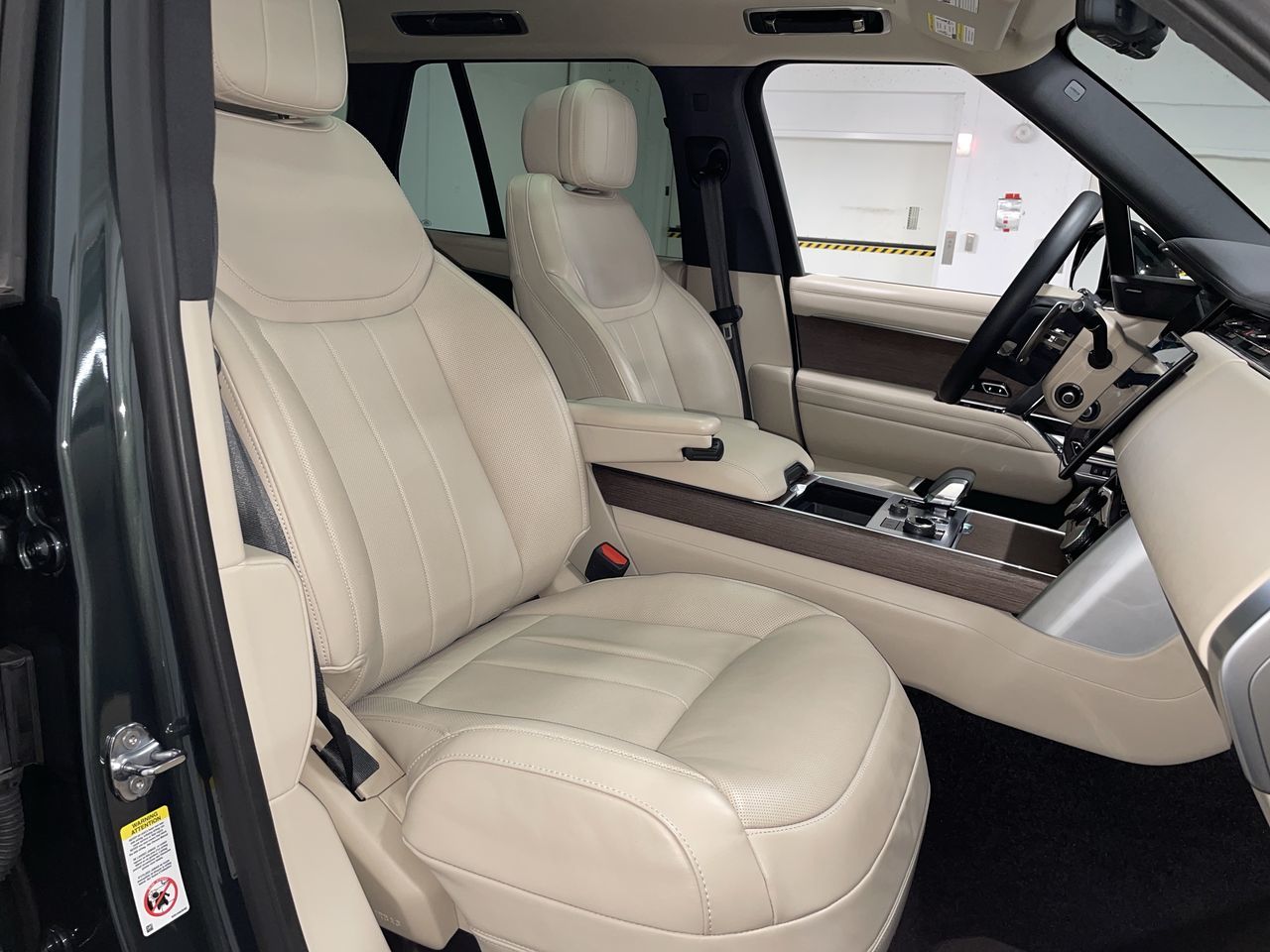 2023 Land Rover New Range Rover in Vancouver, British Columbia