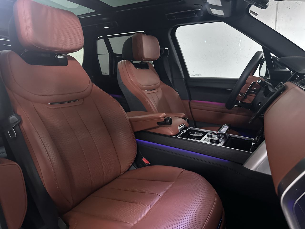 2023  New Range Rover