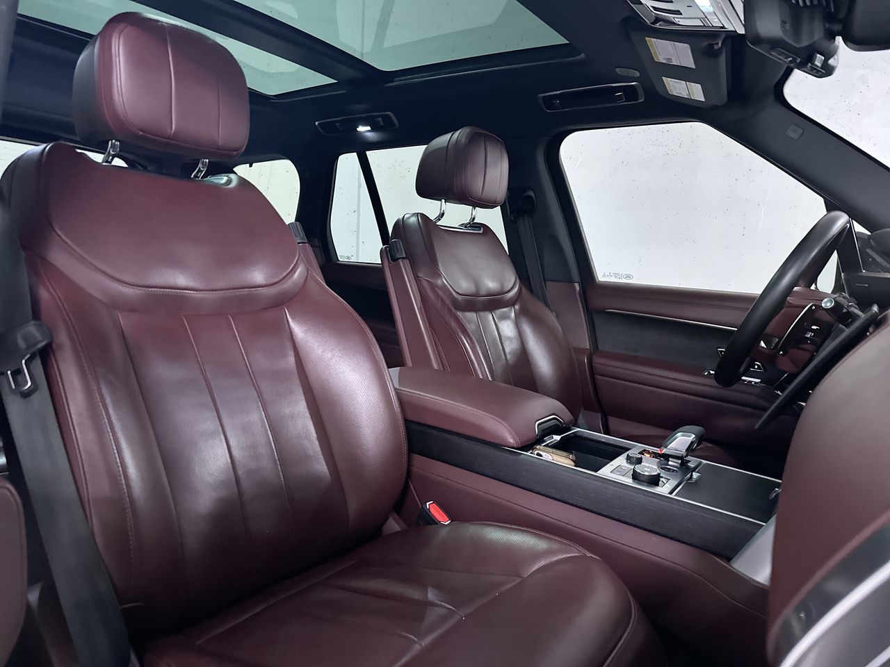 2023  New Range Rover