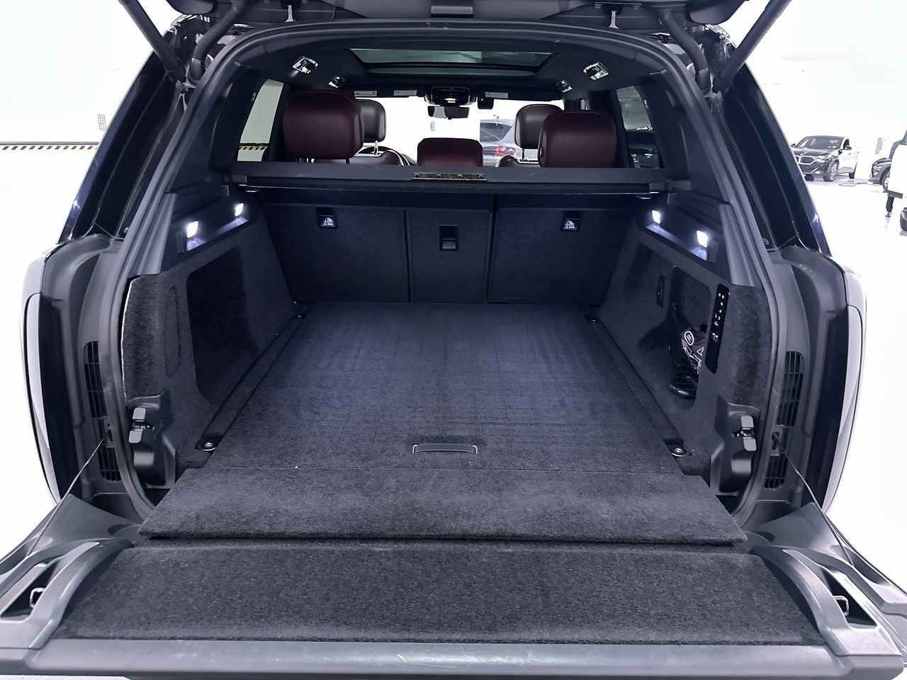 2023  New Range Rover