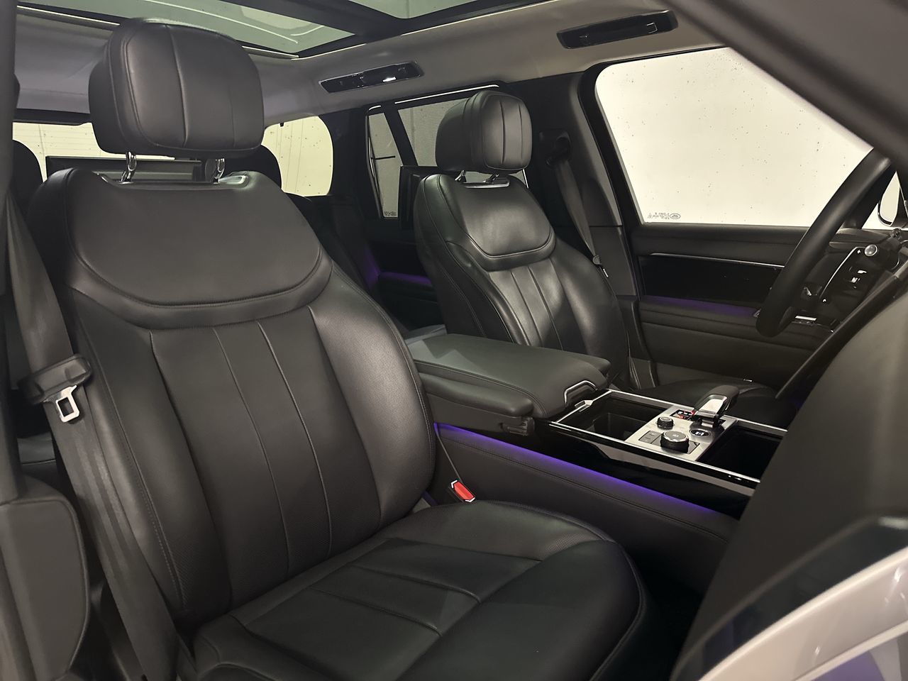 2023  New Range Rover