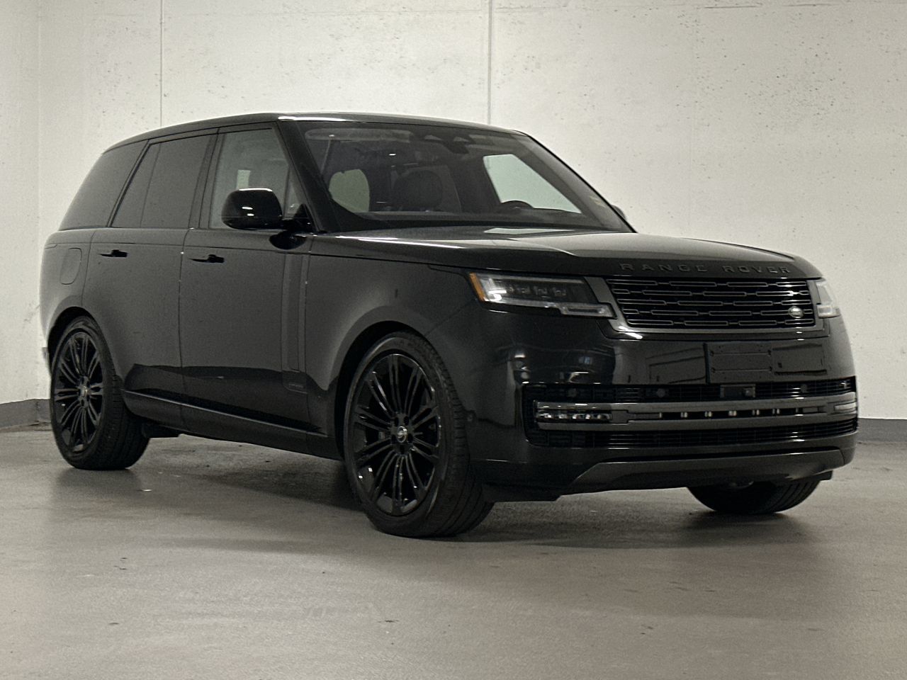 2023  New Range Rover