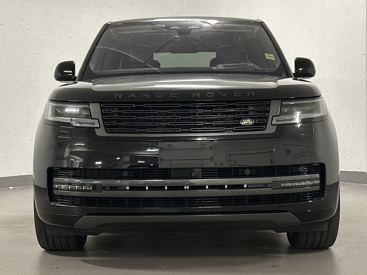 2023  New Range Rover