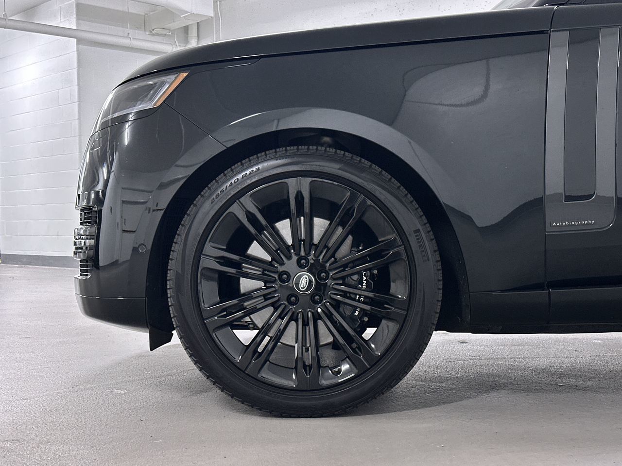 2023  New Range Rover
