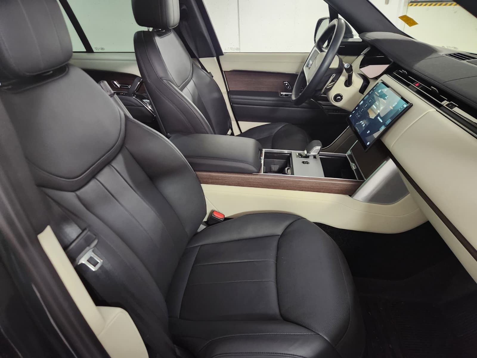 2024  New Range Rover