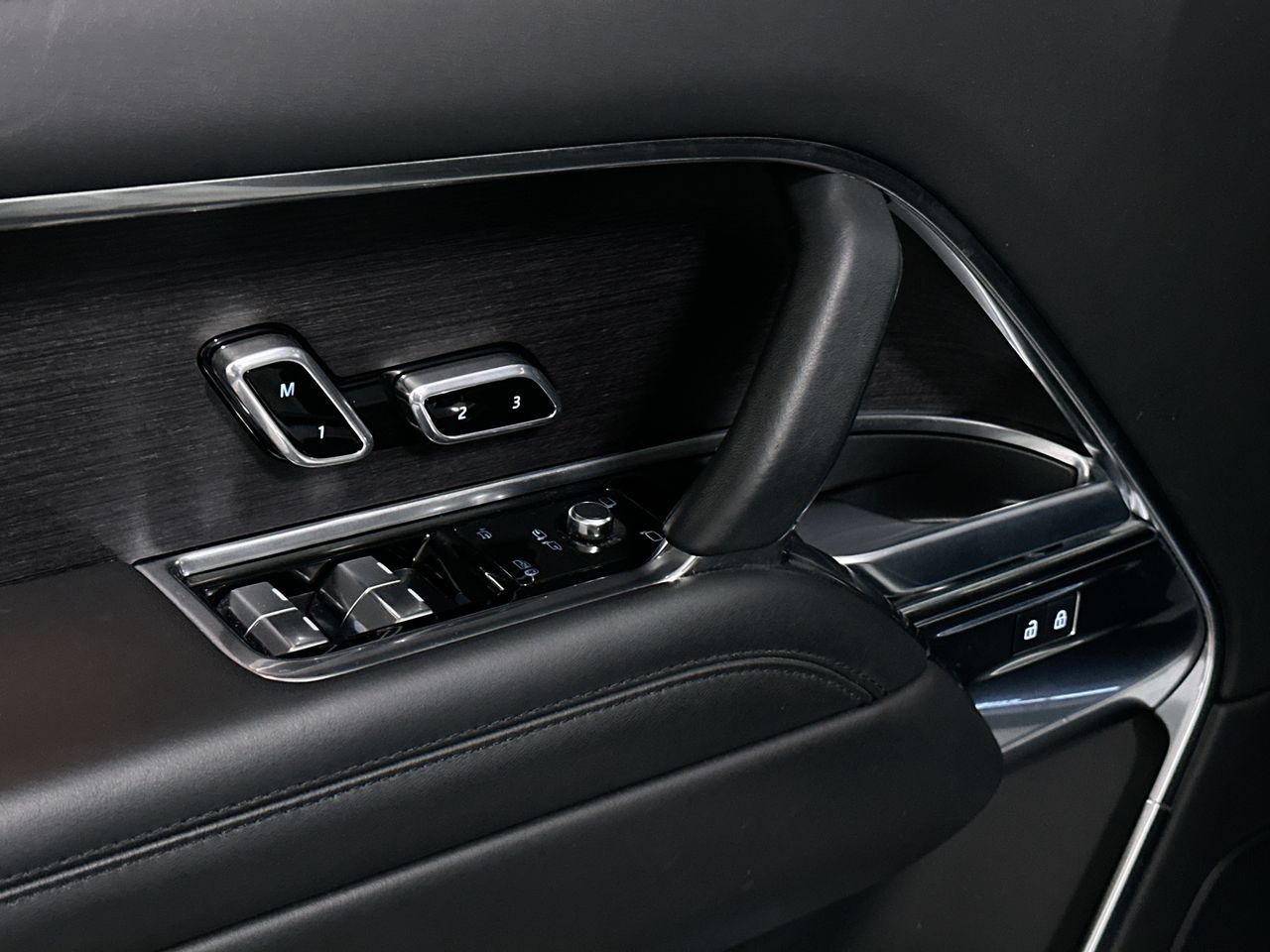 2024  New Range Rover