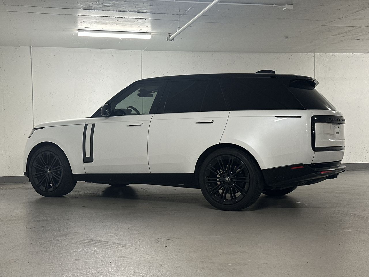 2024  New Range Rover