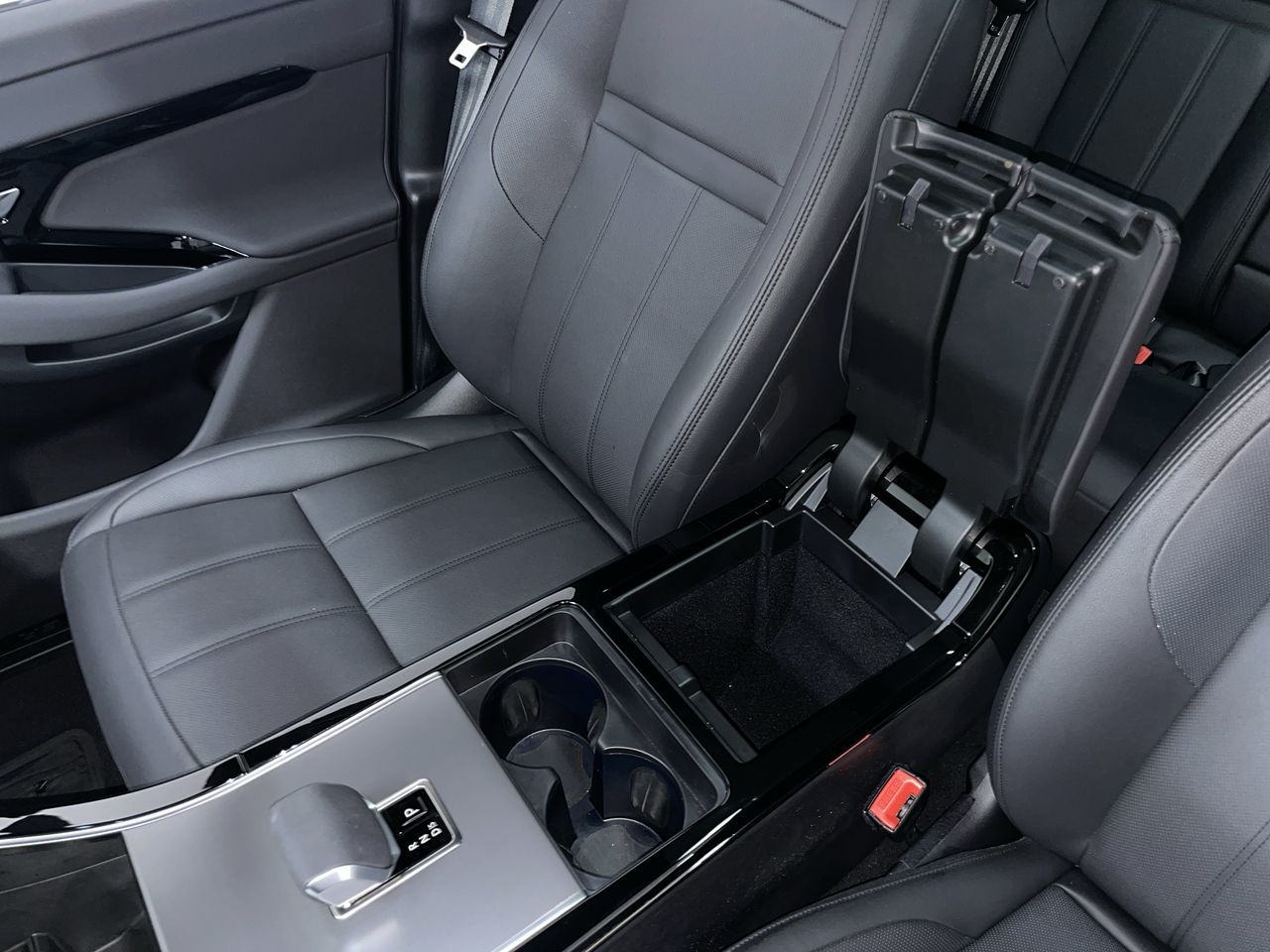2026  Range Rover Evoque