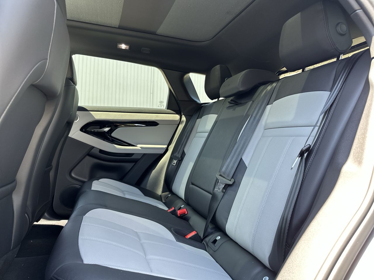 2026  Range Rover Evoque