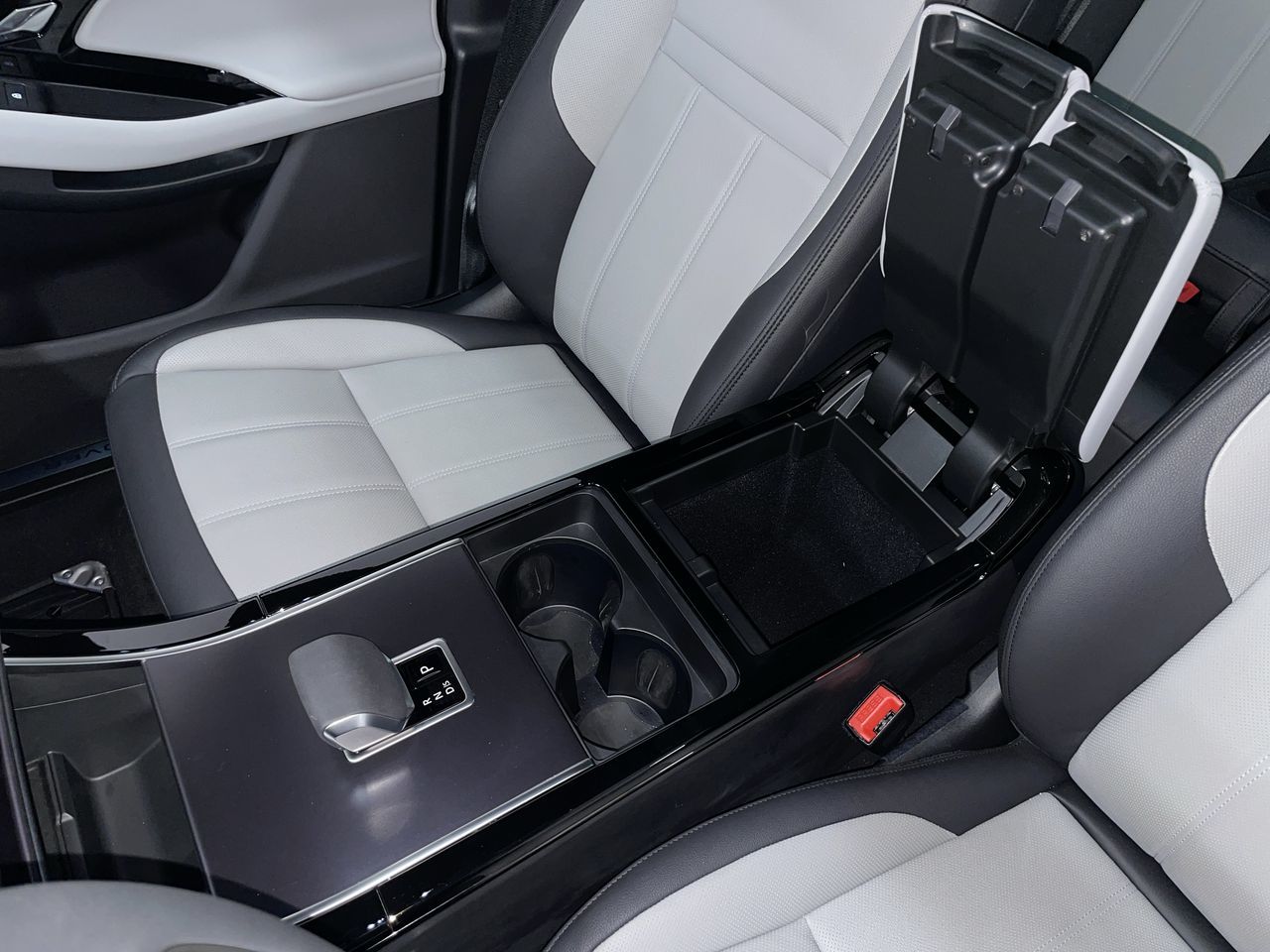 2026  Range Rover Evoque