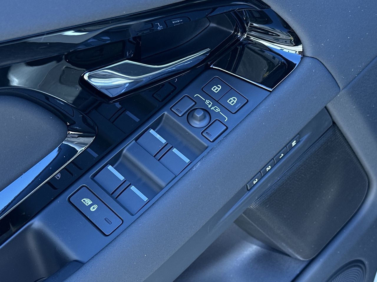 2026  Range Rover Evoque