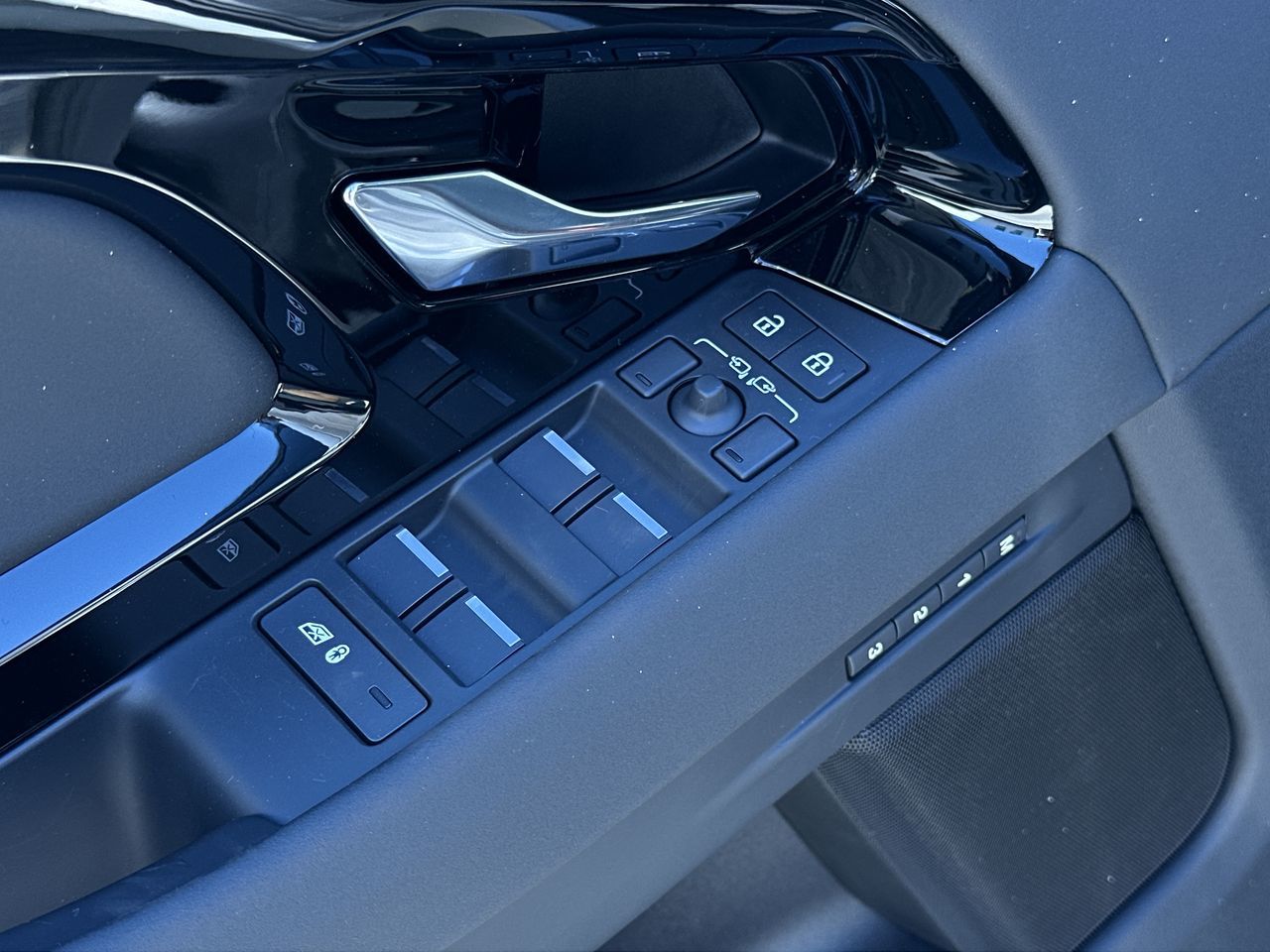 2026  Range Rover Evoque