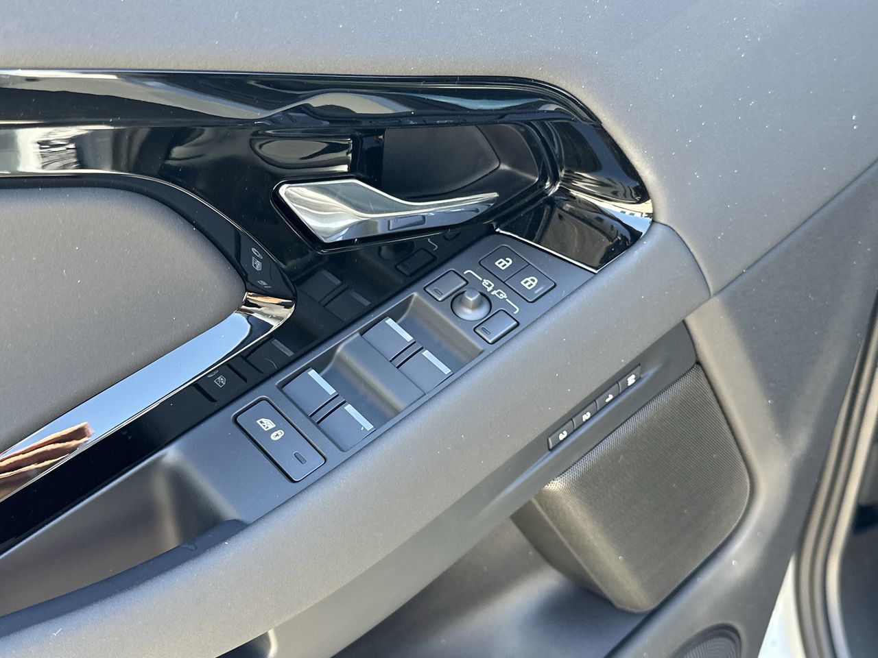 2026  Range Rover Evoque