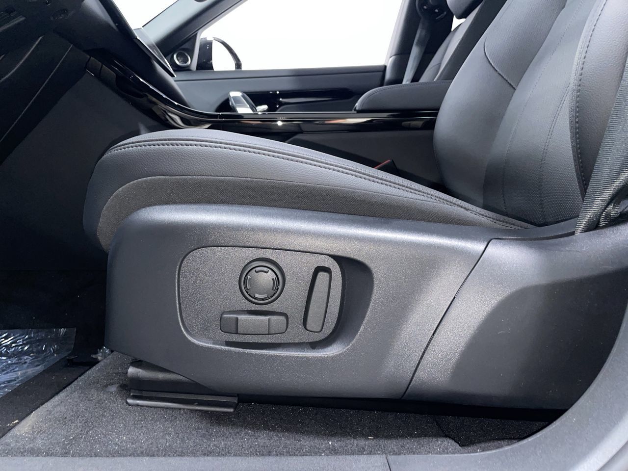 2026  Range Rover Evoque