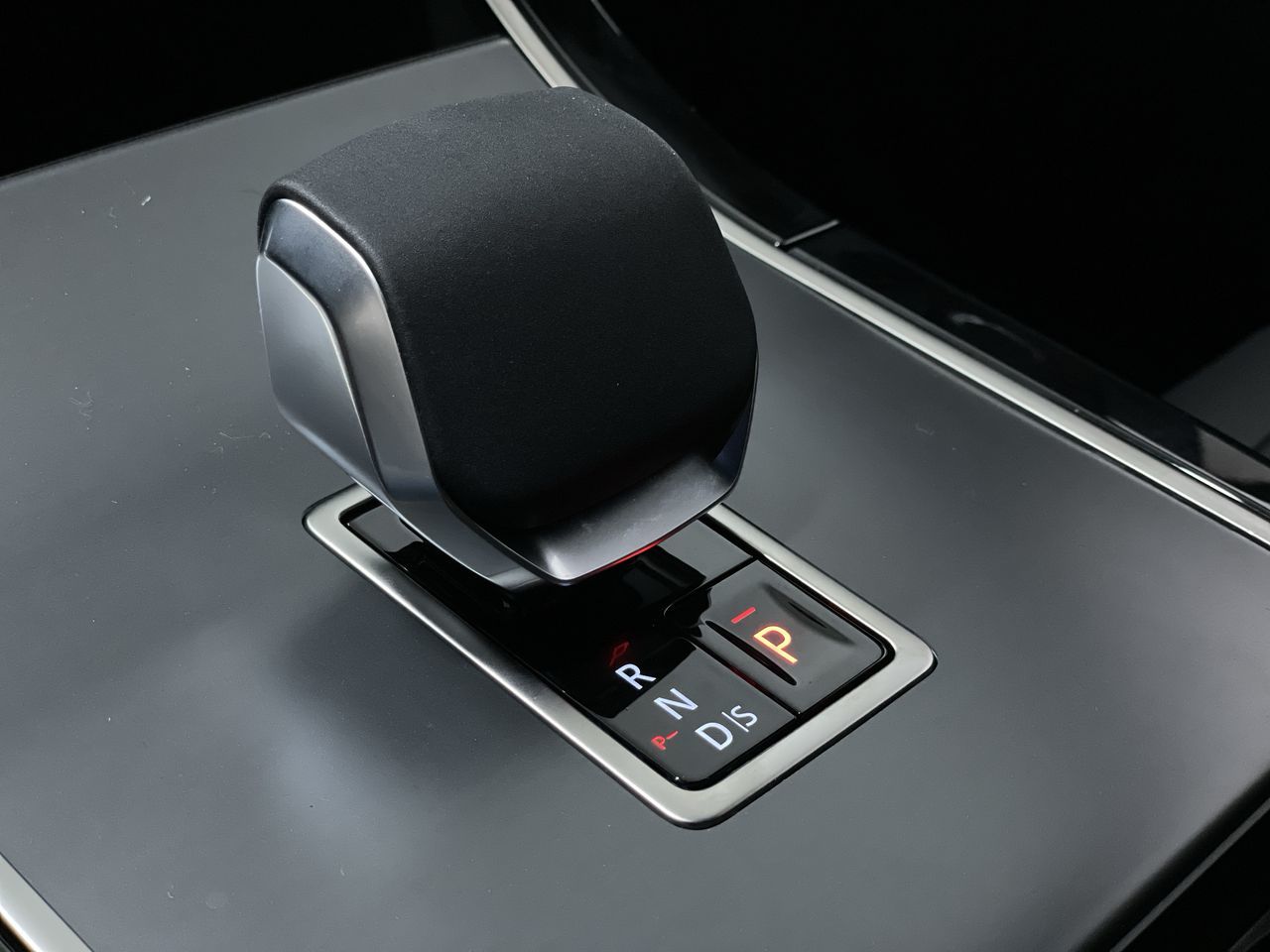 2026 Land Rover Range Rover Evoque in Vancouver, British Columbia