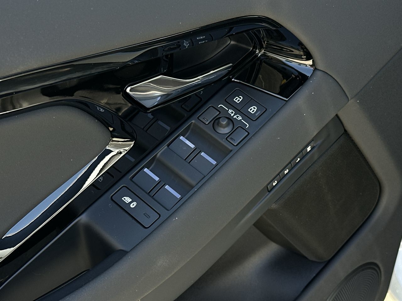 2026  Range Rover Evoque