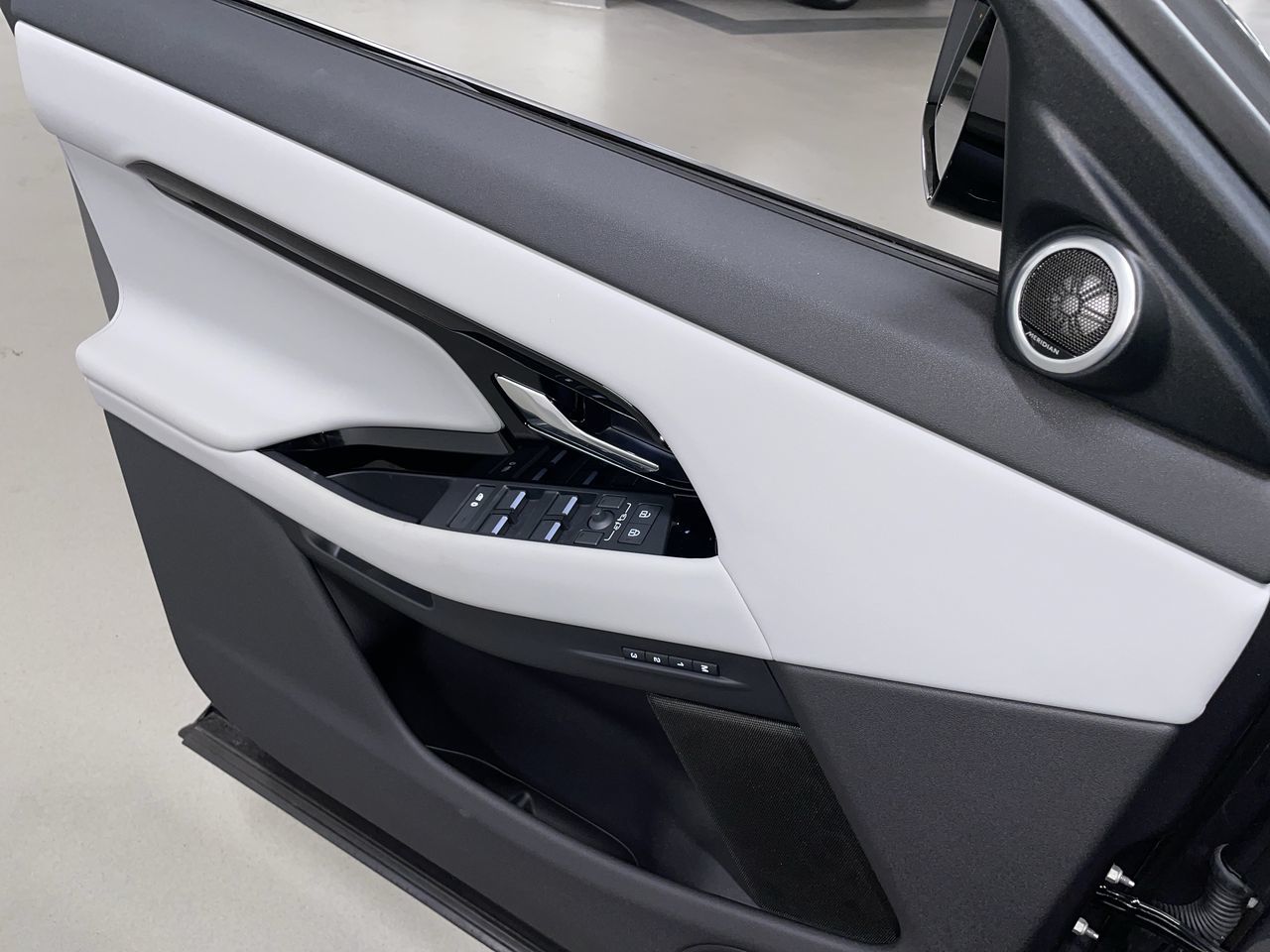 2026  Range Rover Evoque
