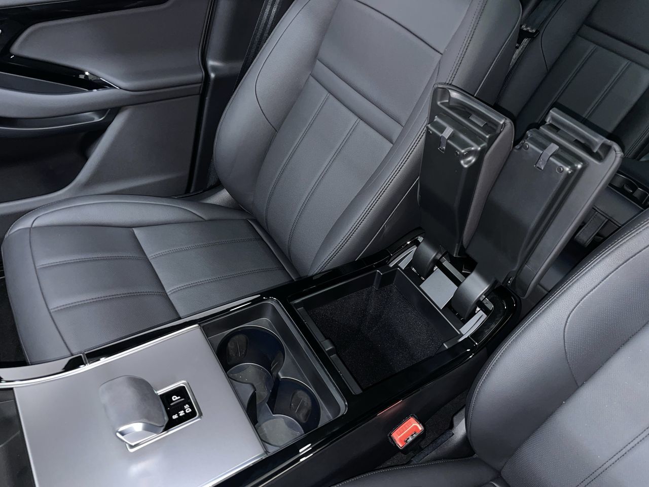 2026  Range Rover Evoque