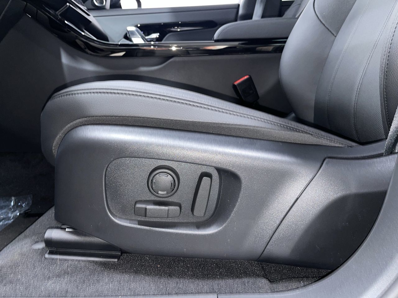 2026 Land Rover Range Rover Evoque in Vancouver, British Columbia