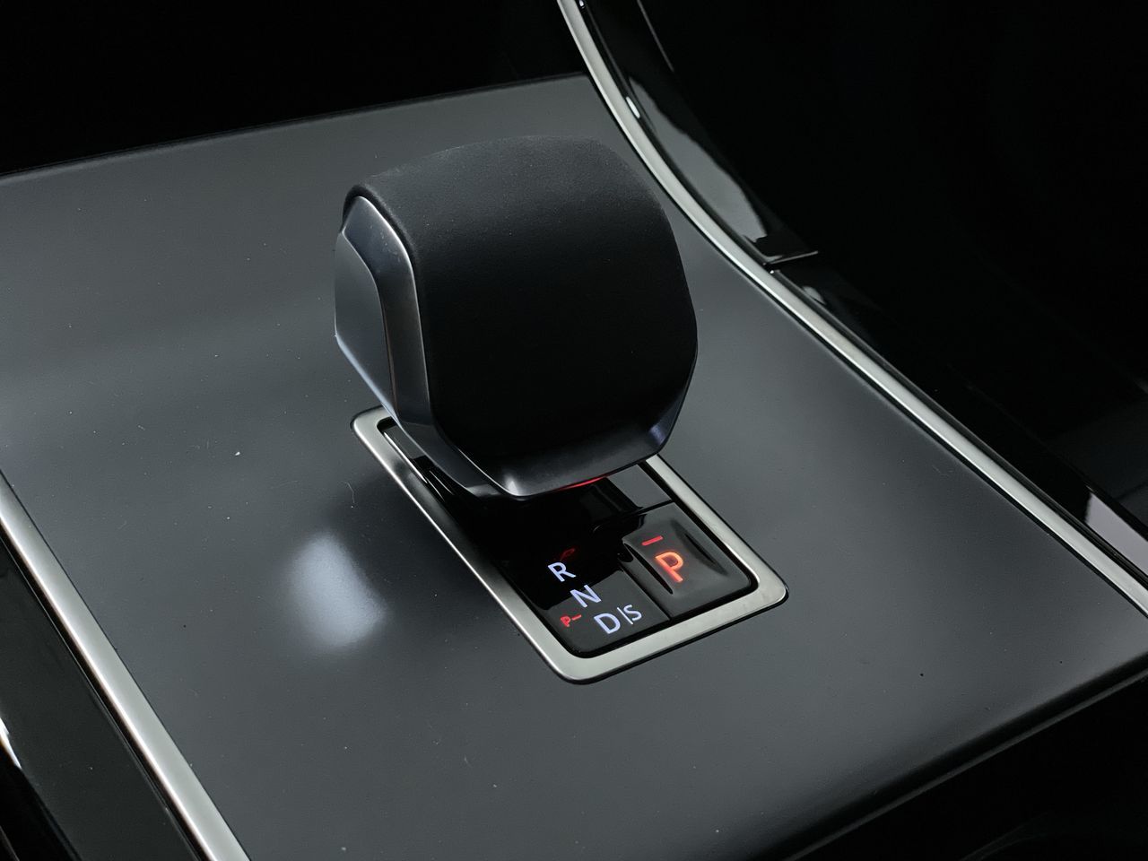 2026  Range Rover Evoque