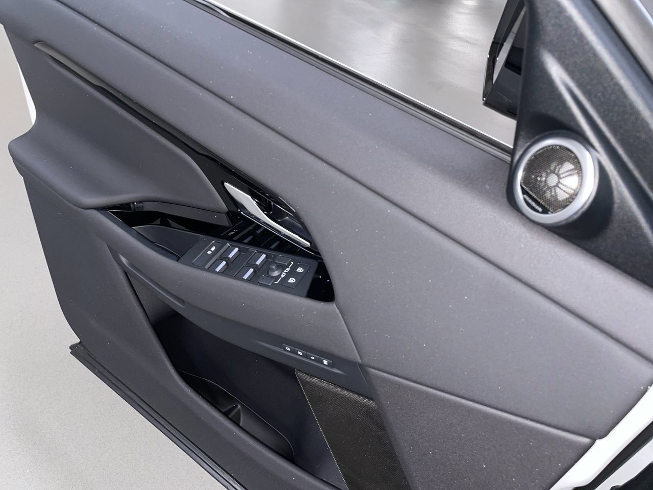 2026  Range Rover Evoque