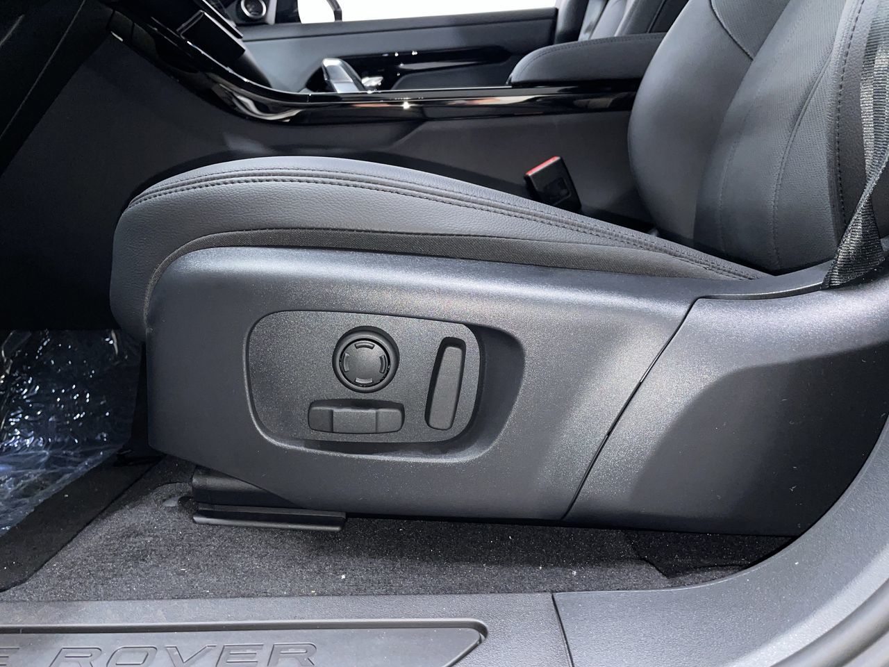 2026  Range Rover Evoque