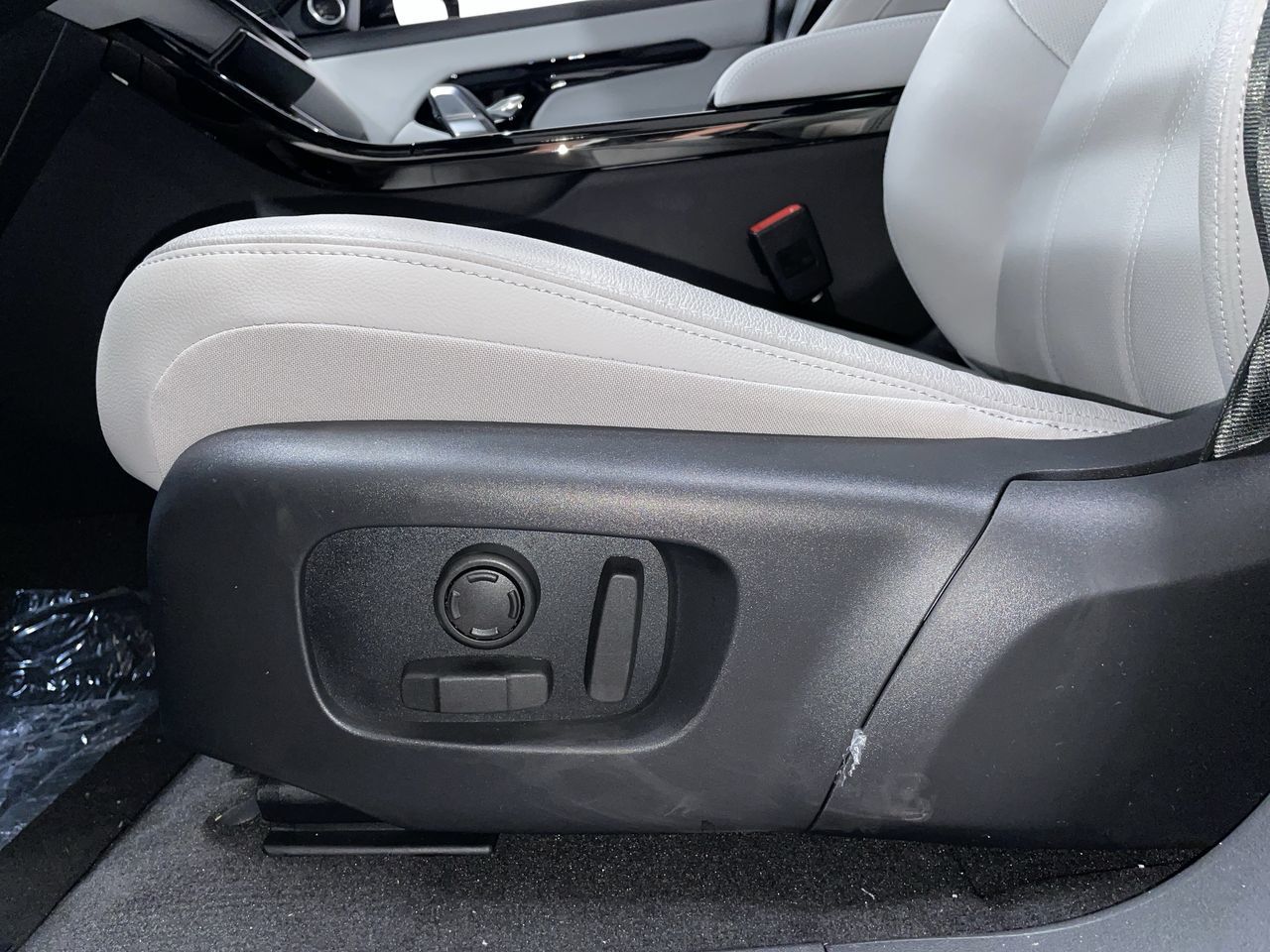 2026  Range Rover Evoque