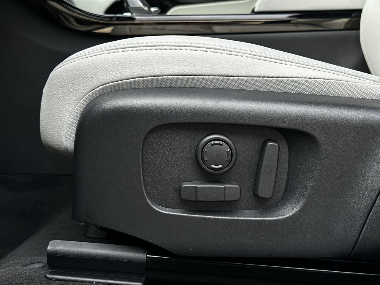 2026 Land Rover Range Rover Evoque in Vancouver, British Columbia