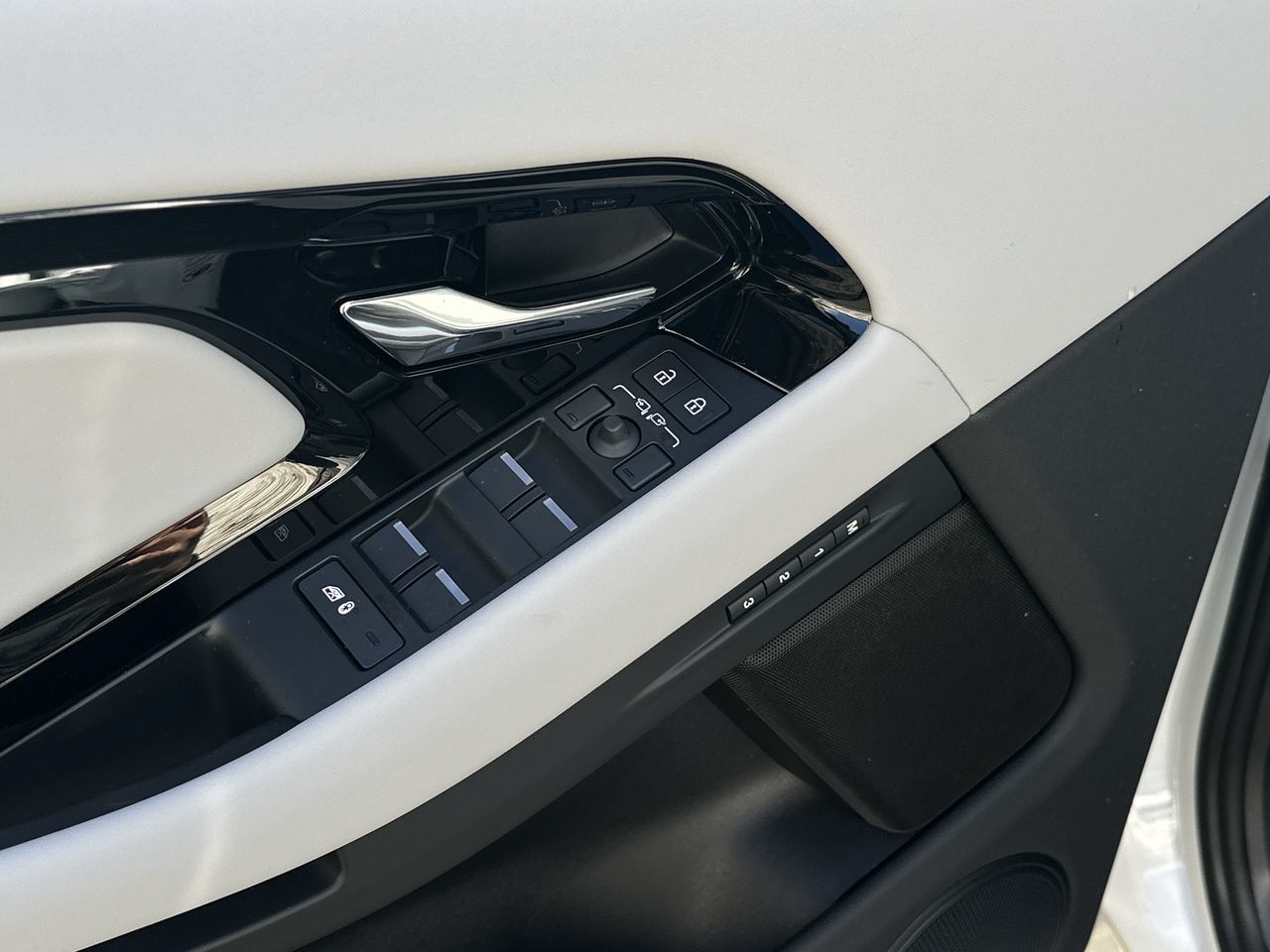 2026  Range Rover Evoque