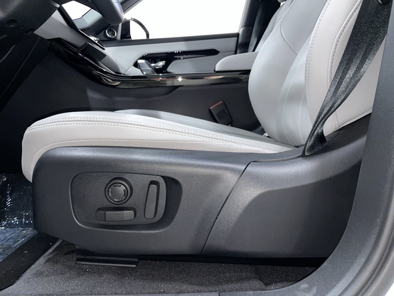 2026  Range Rover Evoque