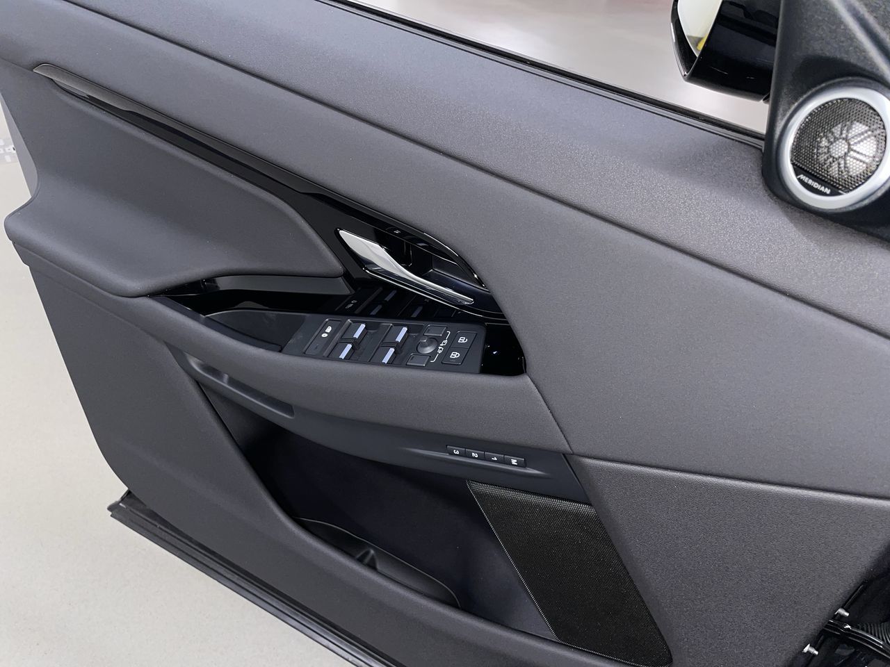 2026  Range Rover Evoque