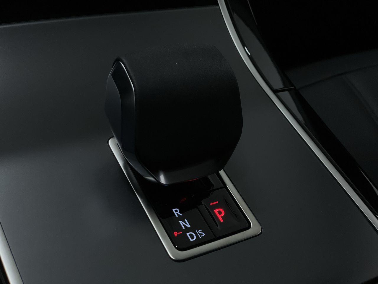 2026  Range Rover Evoque