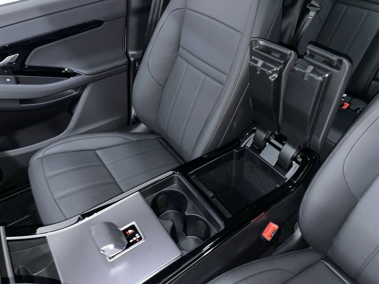 2026  Range Rover Evoque
